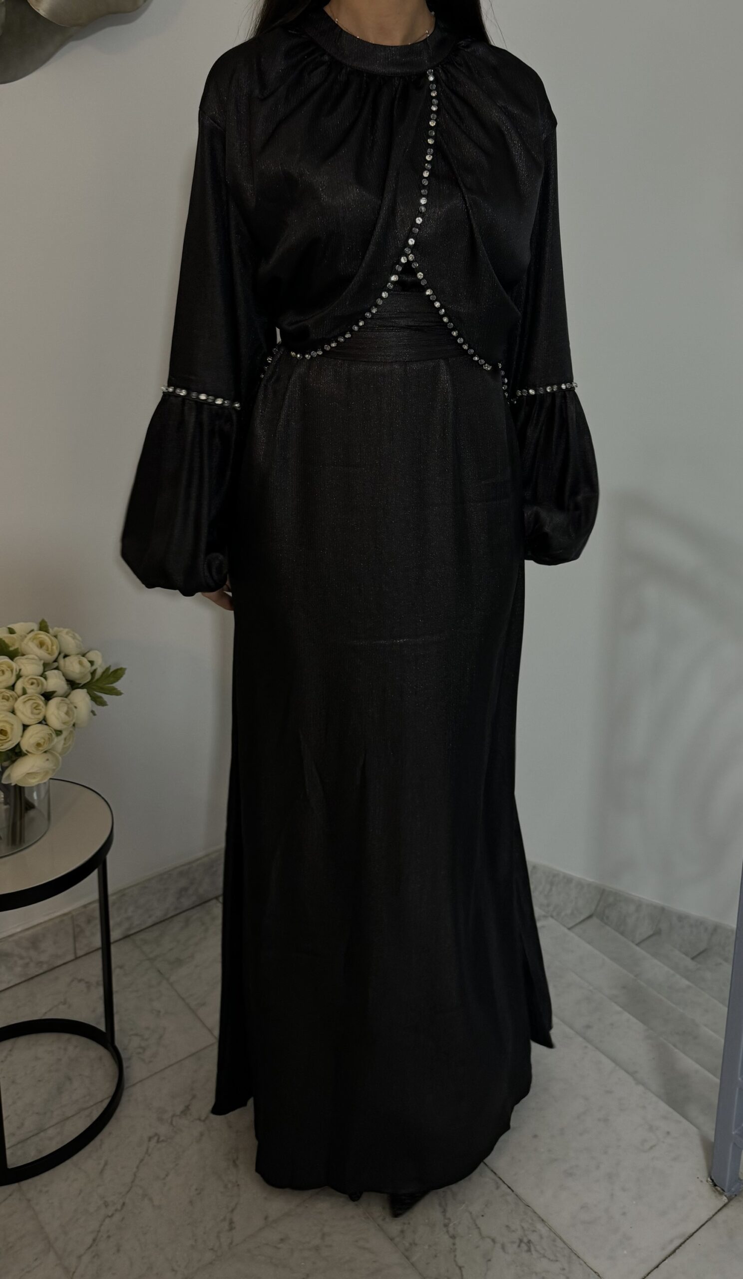 Robe asymétrique perlée [NOIR]