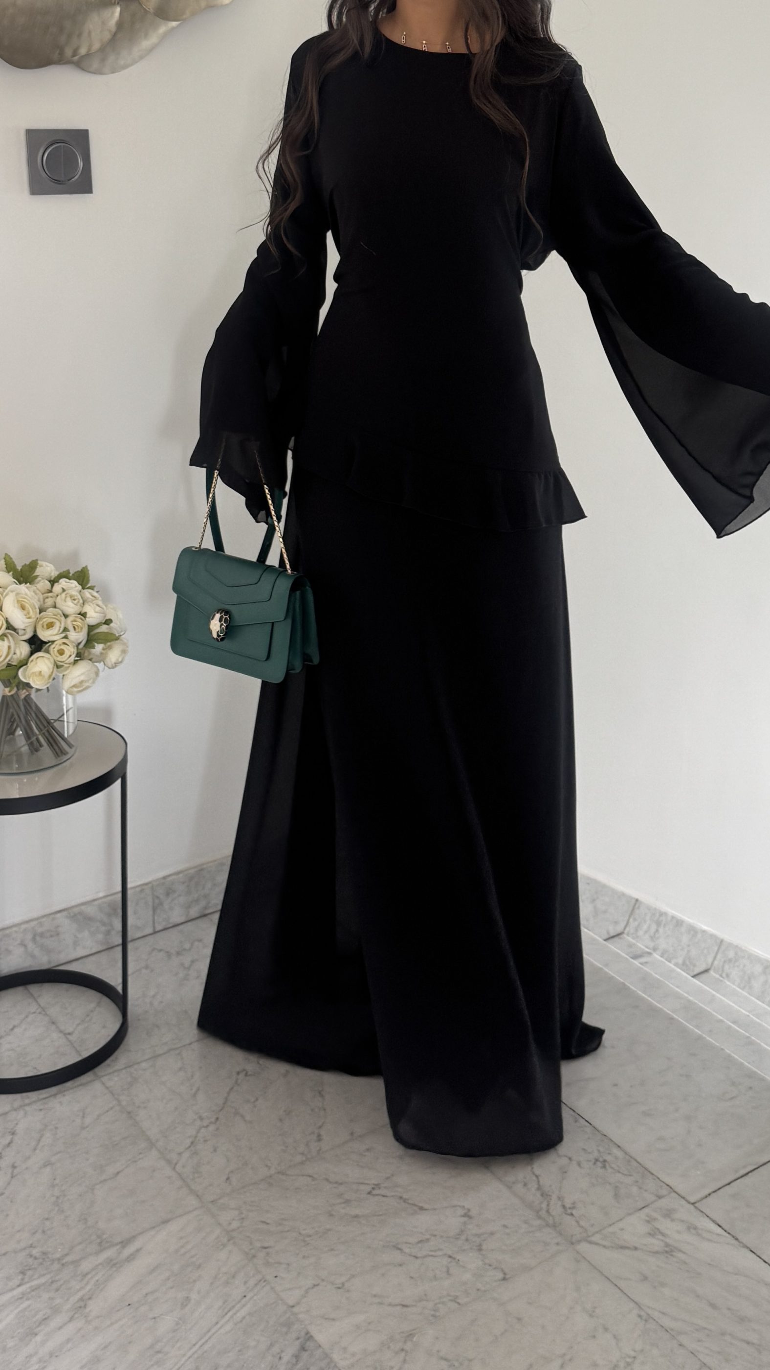 Robe asymétrique en mousseline [NOIR]