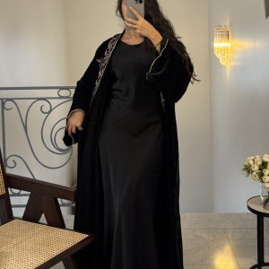 Kimono en velours brodé [NOIR]