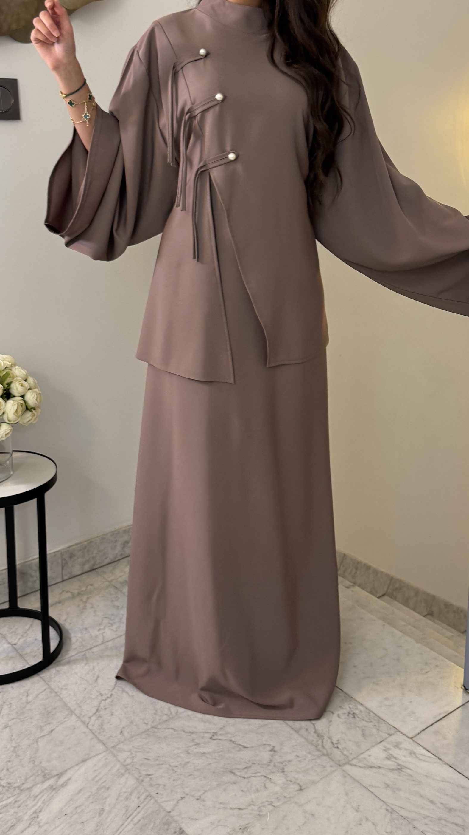 Abaya détails perles [TAUPE]