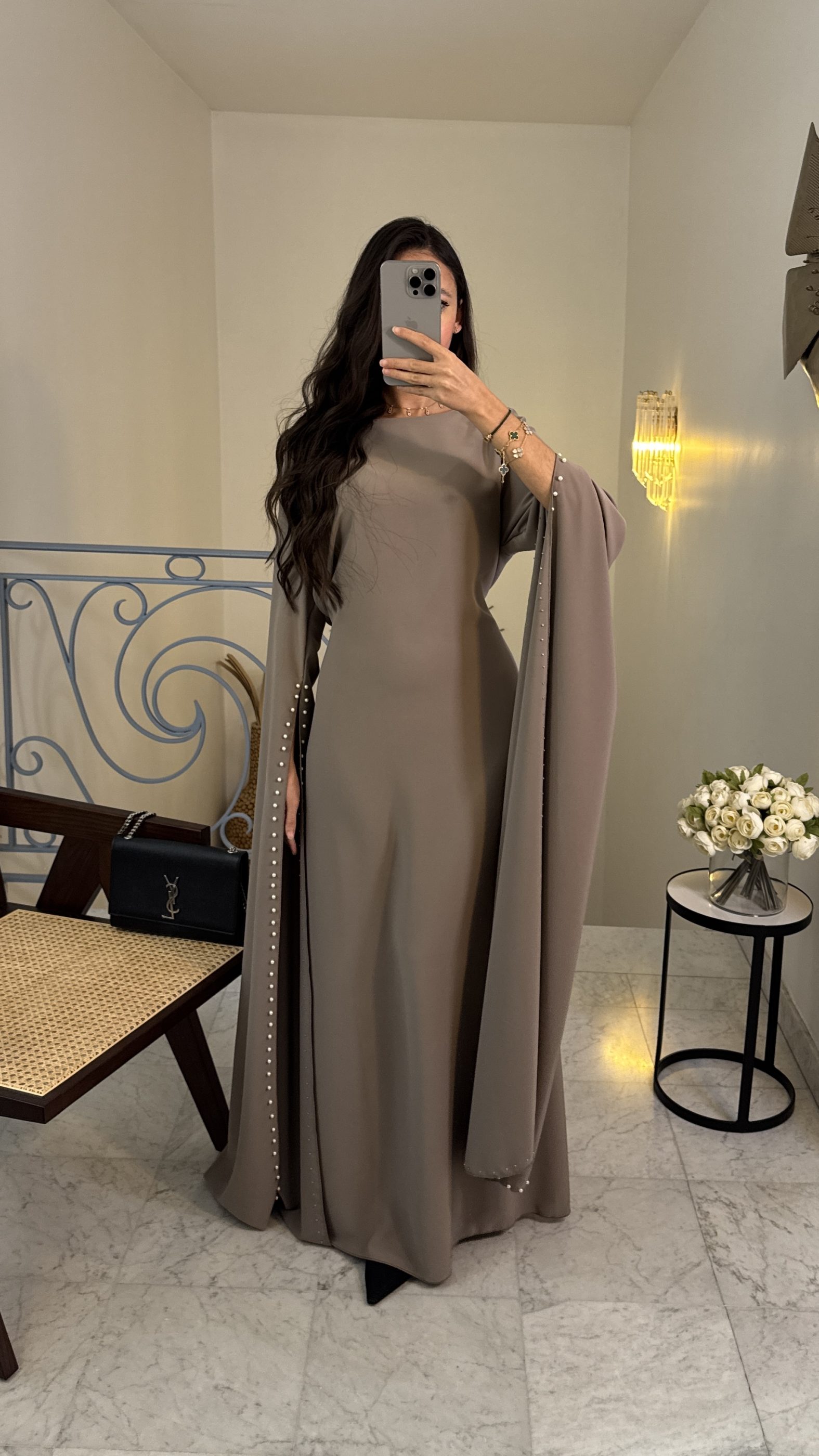 Robe manches papillon ouvertes [TAUPE]