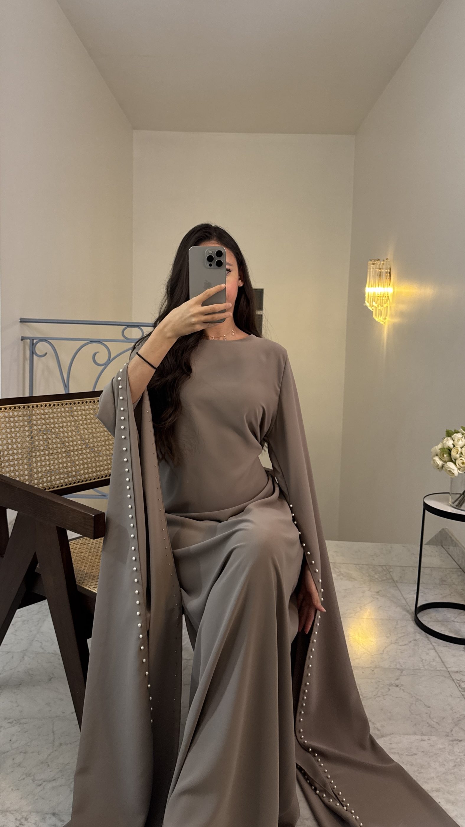 Robe manches papillon ouvertes [TAUPE]