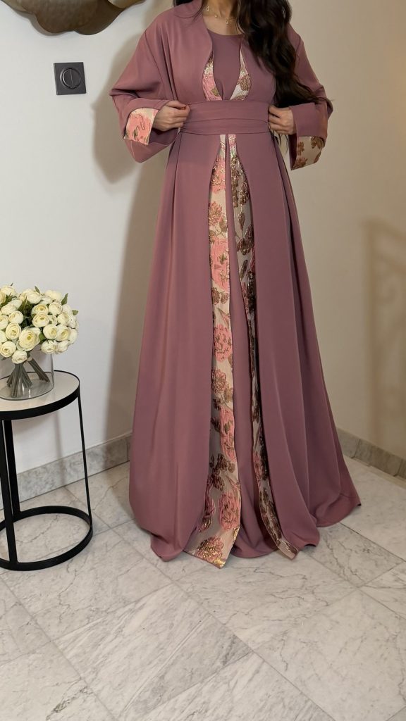 Ensemble kimono détails brocard [ROSE]