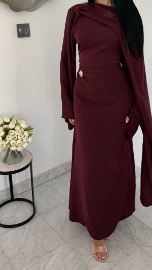 فستان طويل مزين بالجواهر [بوردو]