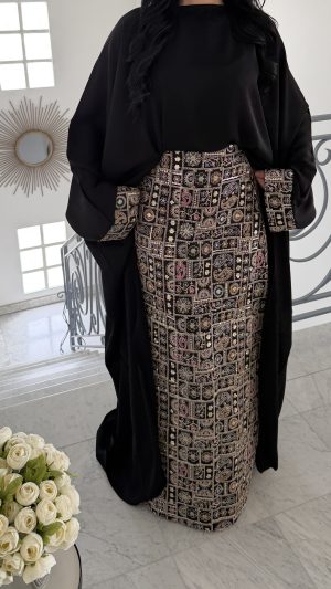 CREATION - Ensemble en saree cape longue en crêpe [NOIR]