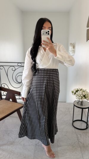 Jupe a pois en satin [NOIR]