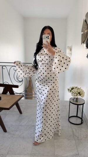 Robe longue à poids lacets au dos [BLANC]