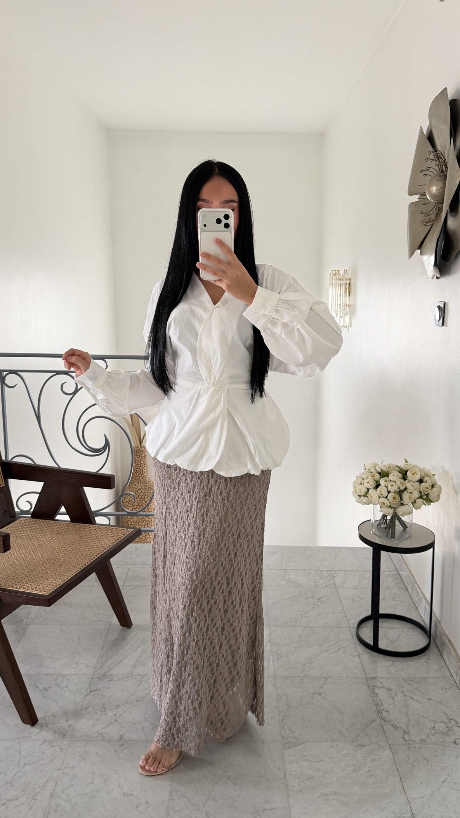 Jupe longue en dentelle TAUPE – Image 3