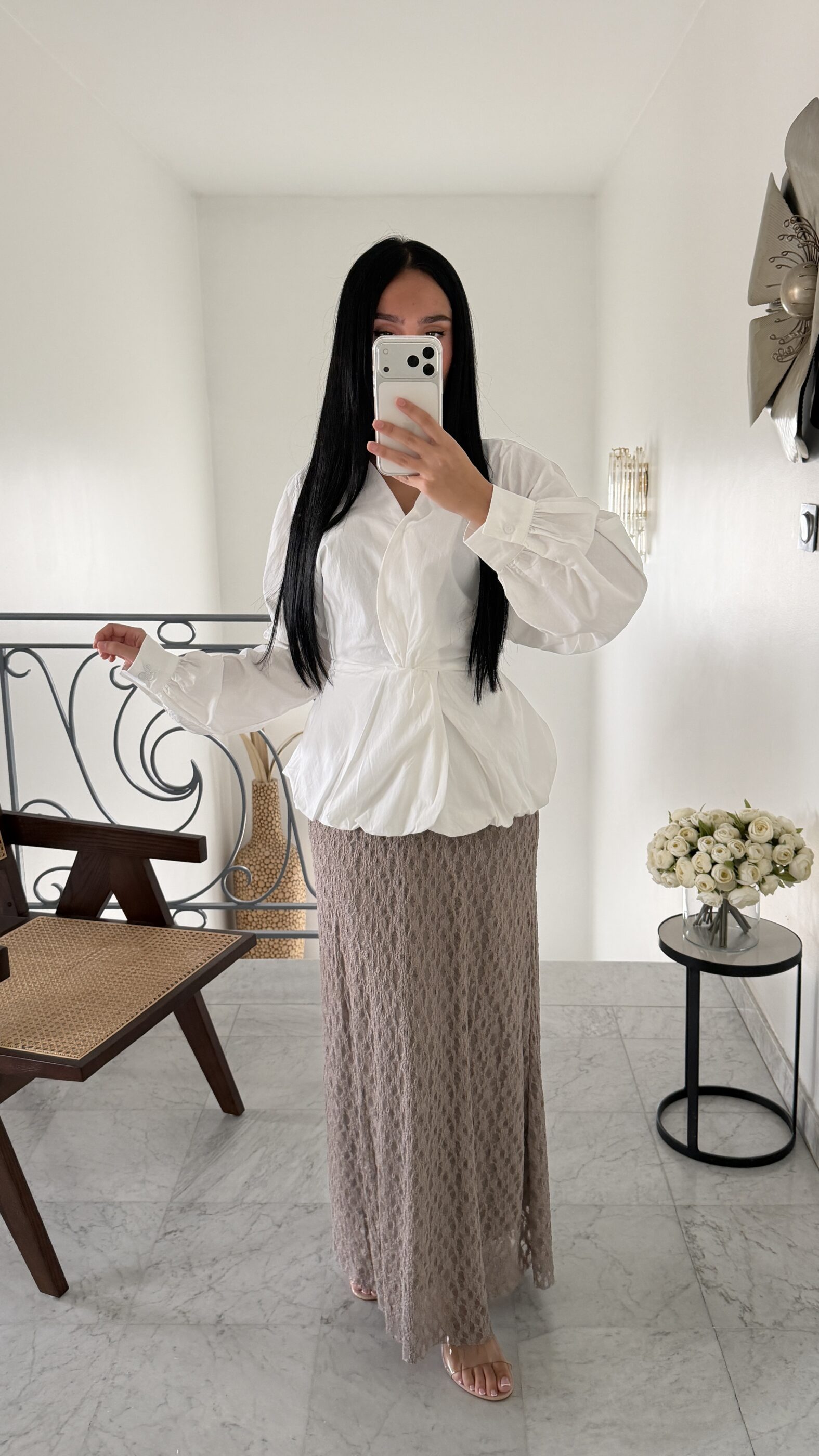 Jupe longue en dentelle TAUPE – Image 5