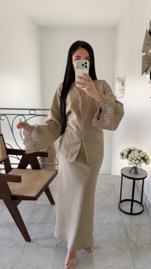 Ensemble effet lin manches dentelles [BEIGE]