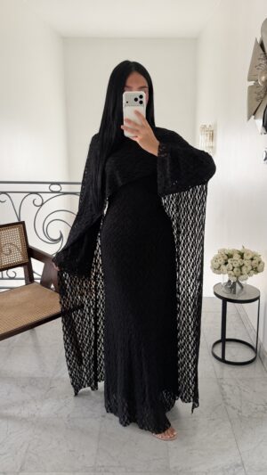 Robe cape en dentelle  [NOIR]
