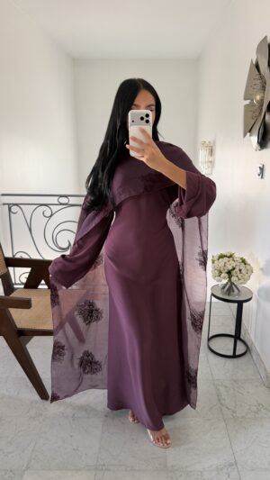 Robe cape brodé ajustable [PRUNE]