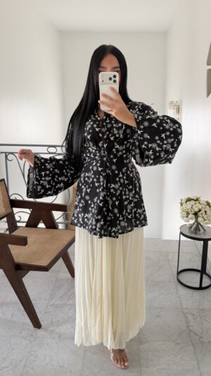 Blouse brodée [NOIR]